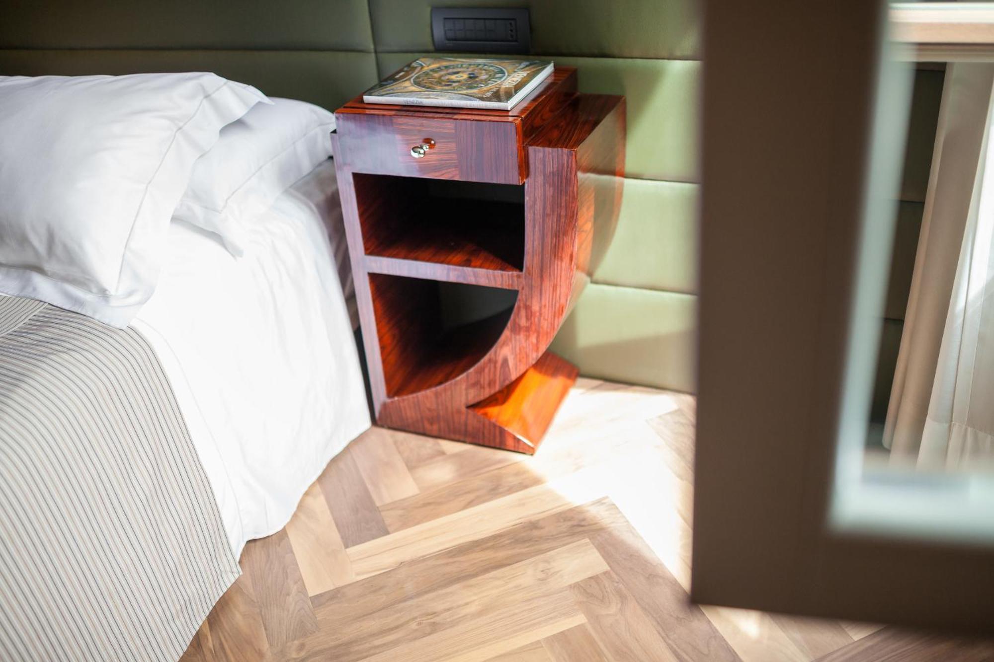 Liassidi Wellness Suites Benátky Pokoj fotografie